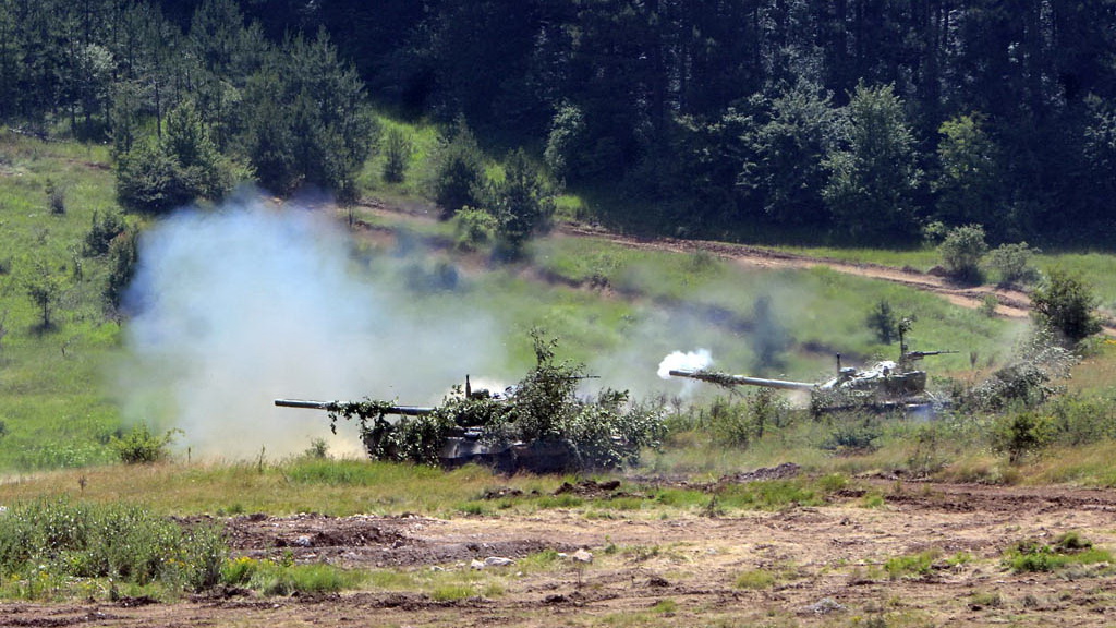 Tenkovi M-84 na vežbi Ravanica 2014