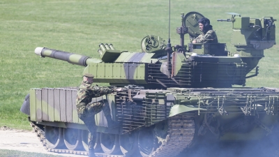 Гађања из...