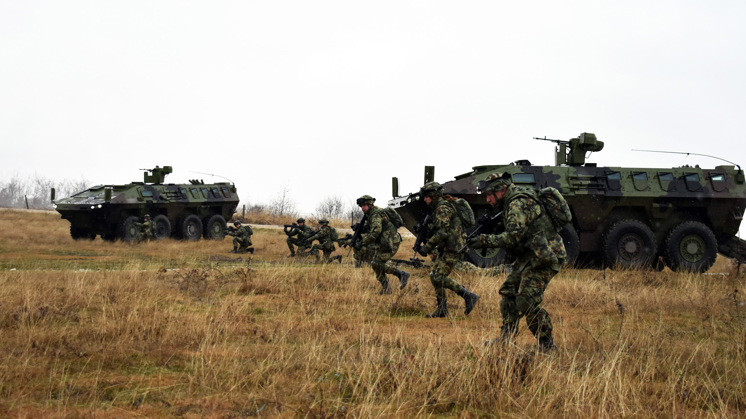 obuka-pesadijskih-jedinica-na-oklopnim-vozilima-lazar3-vojska-srbije-decembar2023-11.jpg