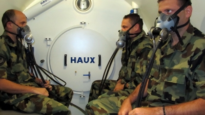 Training of divers in River Flotilla