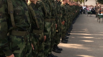 Zakletva vojnika na dobrovoljnom služenju vojnog roka u Leskovcu