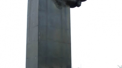 General Diković laid a wreath at the Monument to the pilots killed in the April War