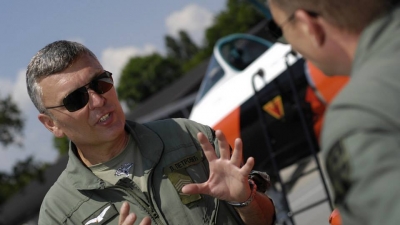 Avion – tegljač mete ponovo leti