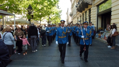 Promenadni defile Reprezentativnog orkestra Garde