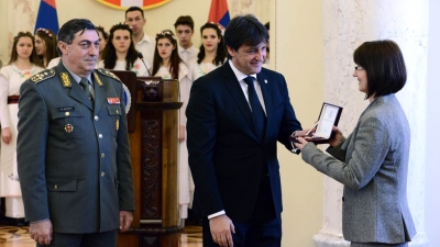 Minister Gašić Awarded Decorationsto MoD and SAF Members