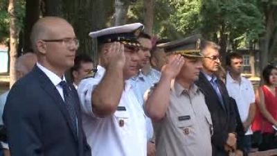 Unveiling the bust of Aleksandar Berić