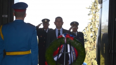 Министар одбране положио венац на Авали поводом Дана Војске Србије