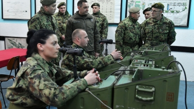 Defence Minister Visits SAF Units in Bačka Topola