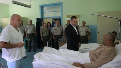 Minister of Defence With Injured Members of 21st Signal Battalion