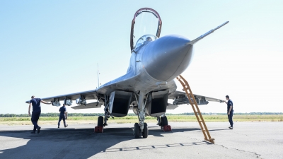 Obuka tehničkog sastava 101. lovačke avijacijske eskadrile