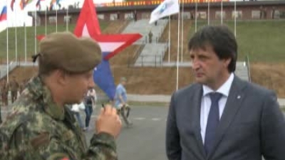 Министар Гашић на затварању Тенковског биатлона